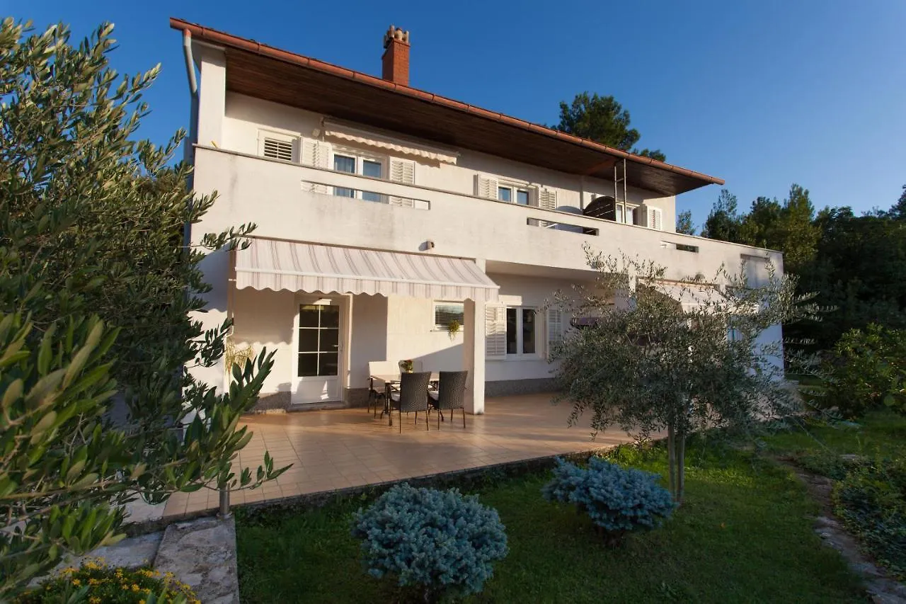 Apartment Jadranka Quiet & Near The Beach! Krk Town
