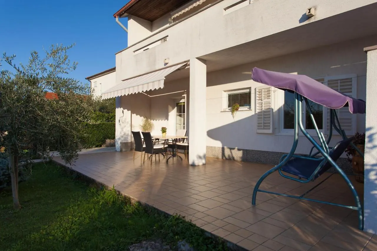Apartment Jadranka Quiet & Near The Beach! Krk Town