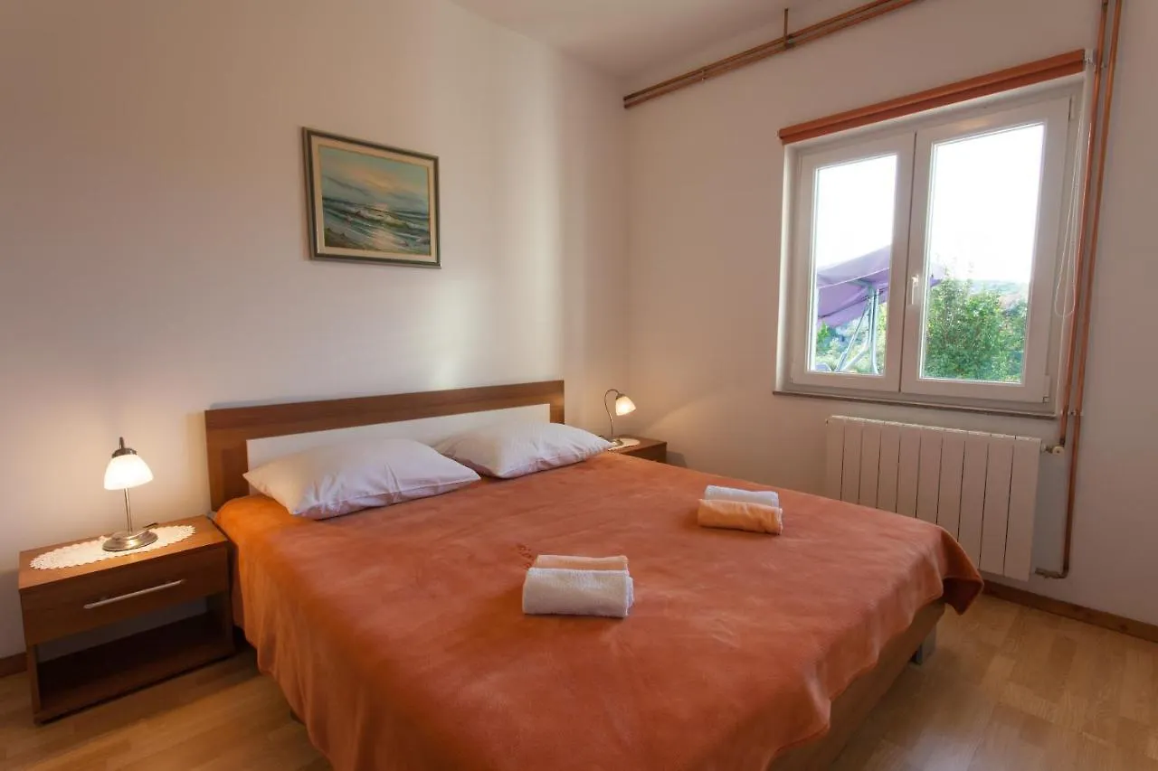 Apartment Jadranka Quiet & Near The Beach! Krk Town