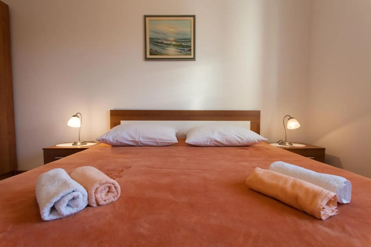 Apartment Jadranka Quiet & Near The Beach! Krk Town Croatia