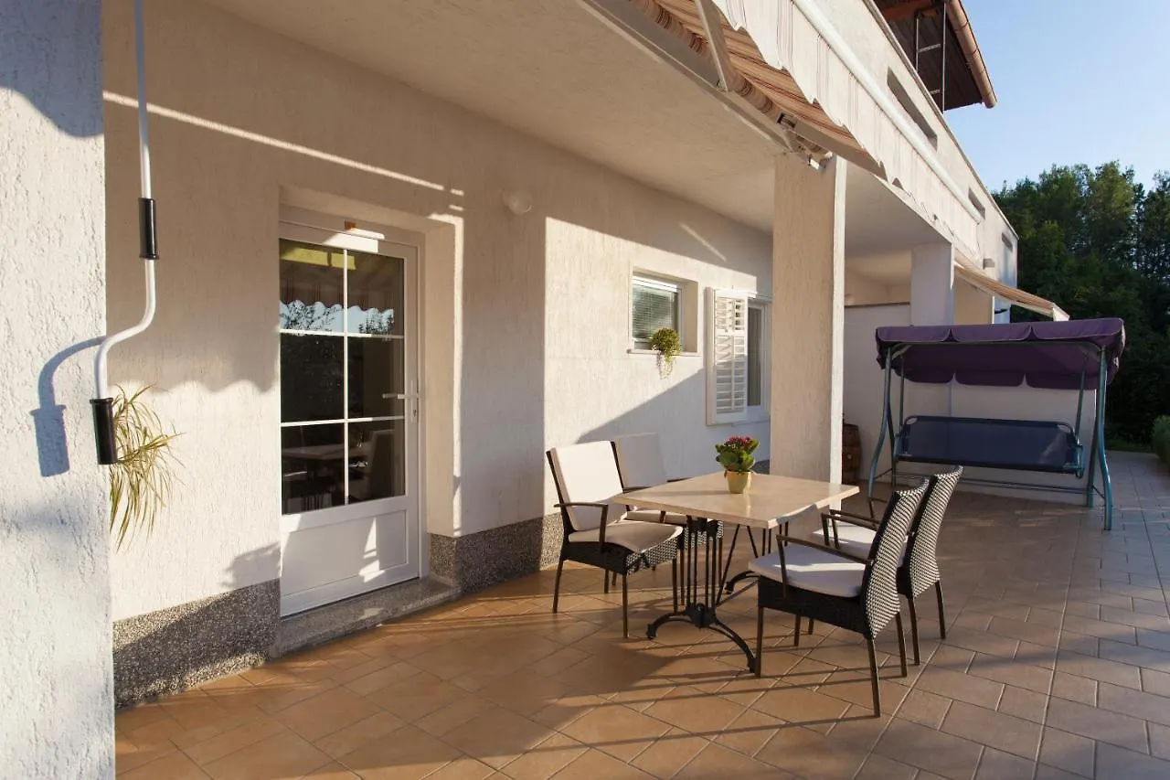 Apartment Jadranka Quiet & Near The Beach! Krk Town